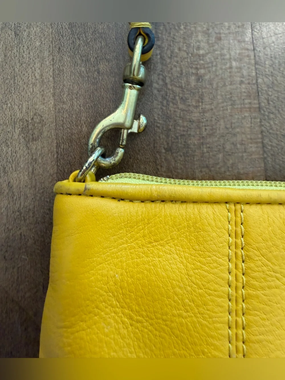 Coach pre loved